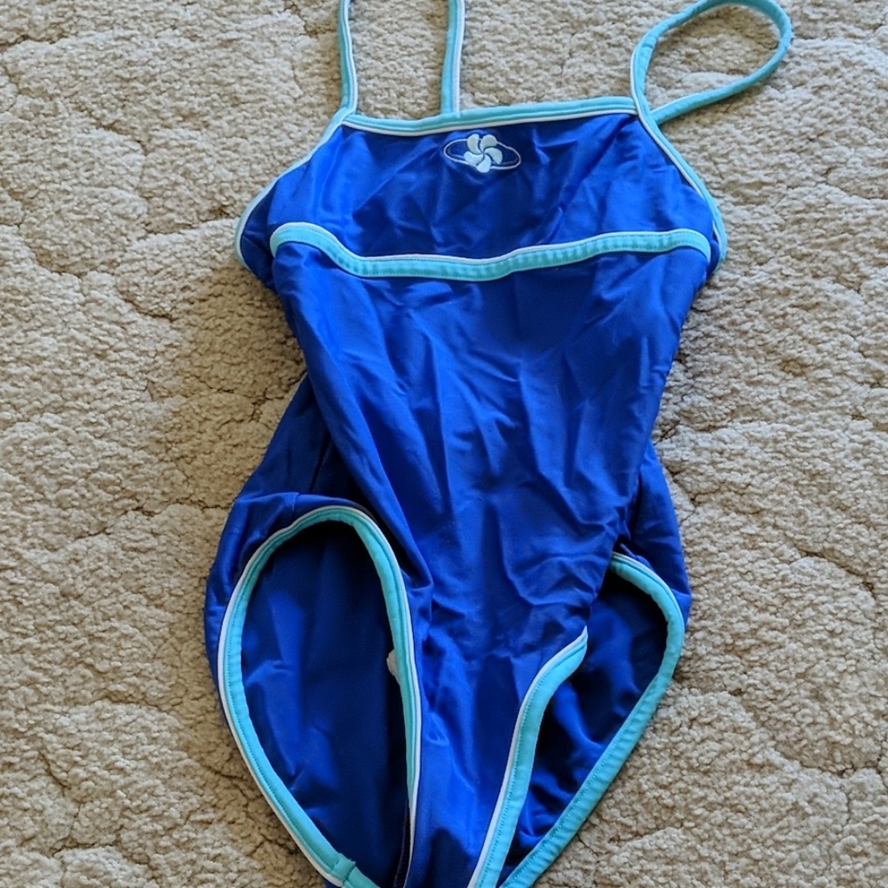 Swimming suit